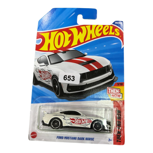 Ford Mustang Dark Horse