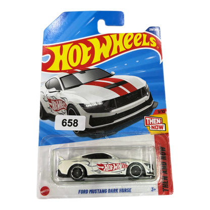 Ford Mustang Dark Horse