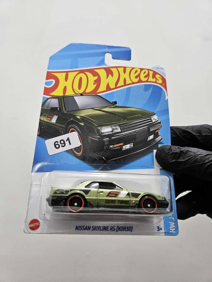NISSAN SKYLINE RS (KDR30)