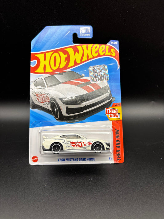 FORD MUSTANG DARKHORSE