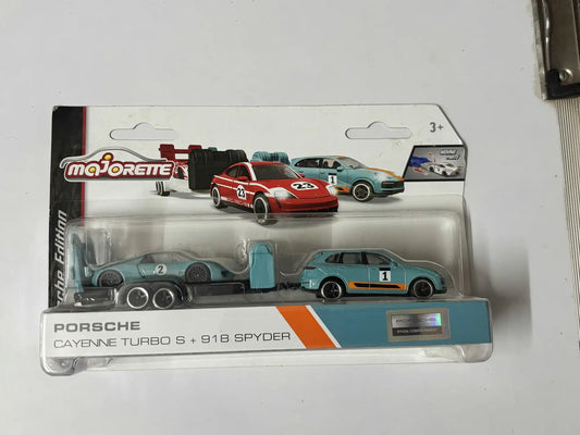 Porsche Cayenne Turbo S + 918 Spyder Majorette